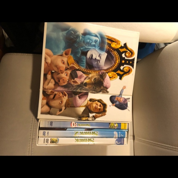 Shrek The Story So Far DVD Box Set - Shrek 1, 2 and 3D with bonus disc - Picture 9 of 16